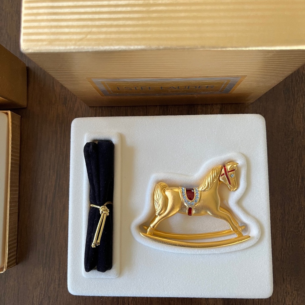 Estée Lauder vintage rocking horse solid perfume holder